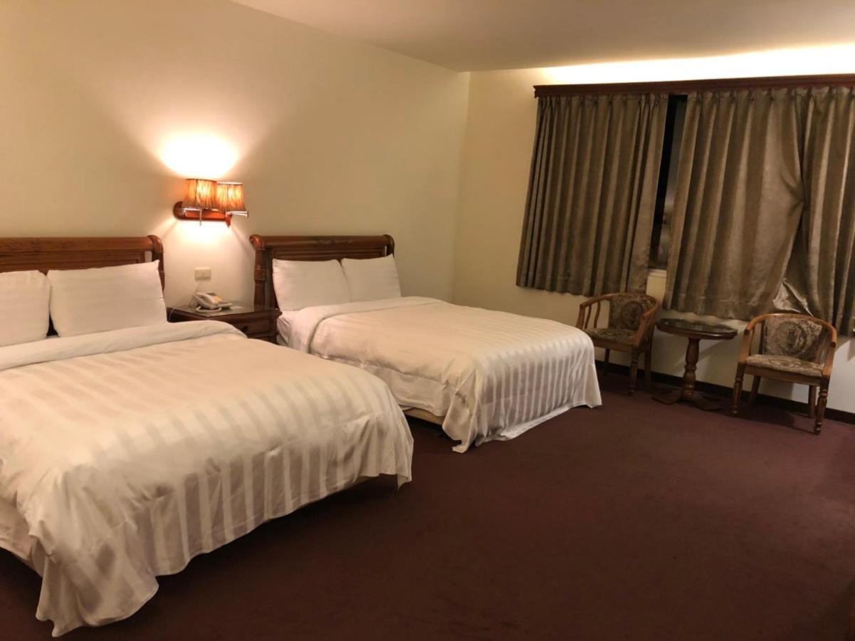 England Business Motel Yilan Extérieur photo